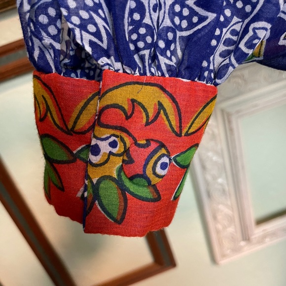 And I knew she had made me happy flowers in her hair flowers everywhere - Picture 6 of 6